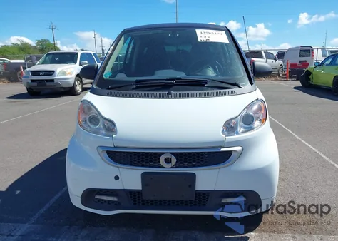 2015 Smart Fortwo Pure z USA, uszkodzony, nr VIN WMEEJ3BA9FK815919